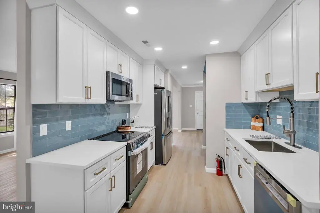 20 Oleander Ct, MOUNT LAUREL