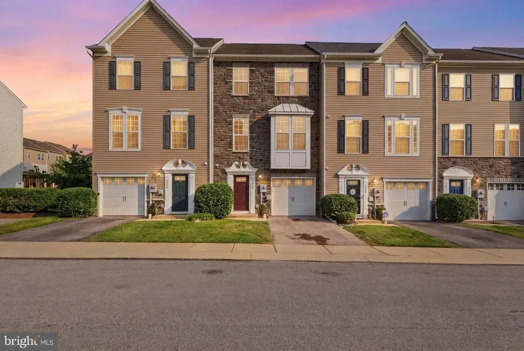 1264 Rannoch Ln #128, YORK