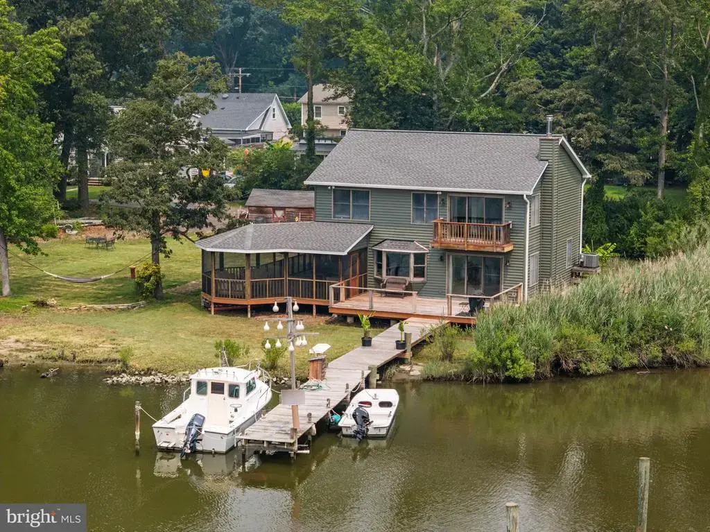 1241 Johnson Dr, SHADY SIDE