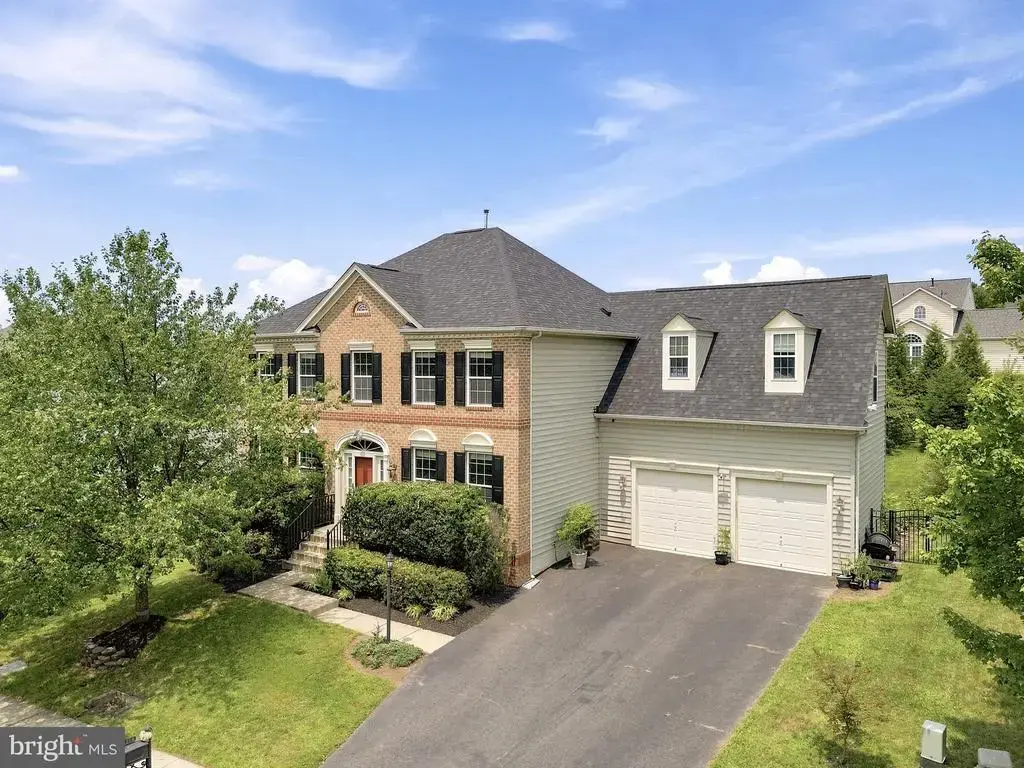 21054 Hooded Crow Dr, LEESBURG