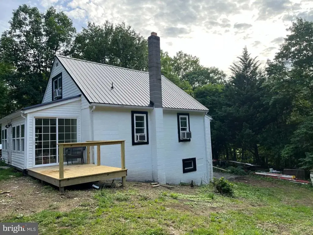 3267 Valley Rd, BERKELEY SPRINGS
