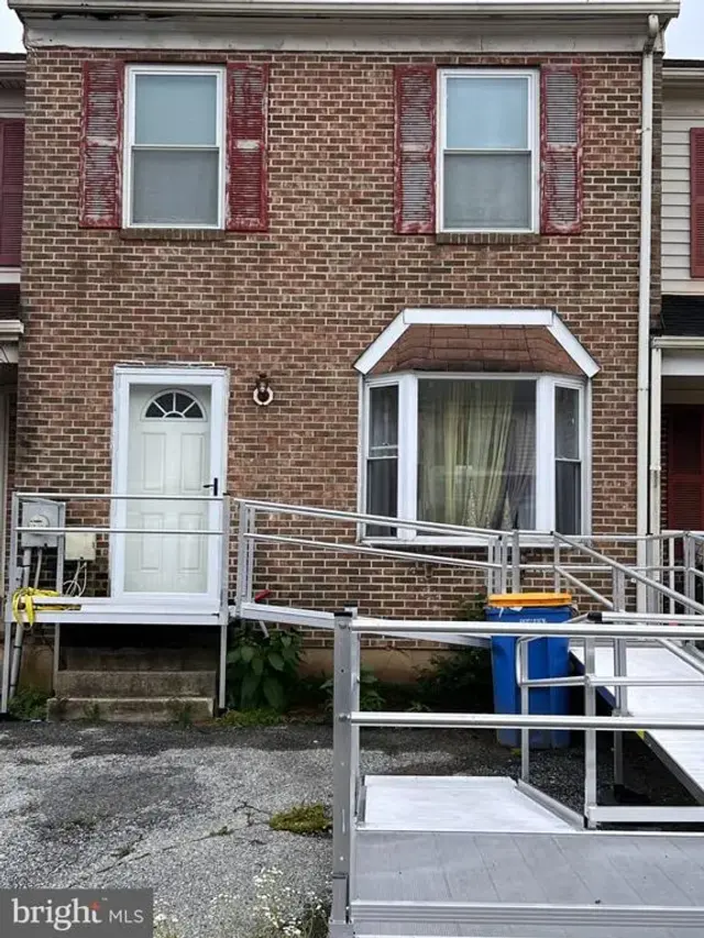12 Heather Ln, New Castle