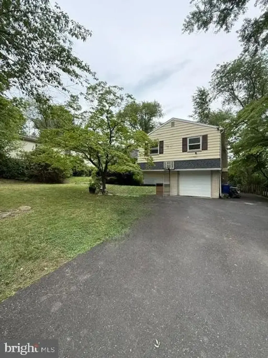 152 E Church Rd, ELKINS PARK