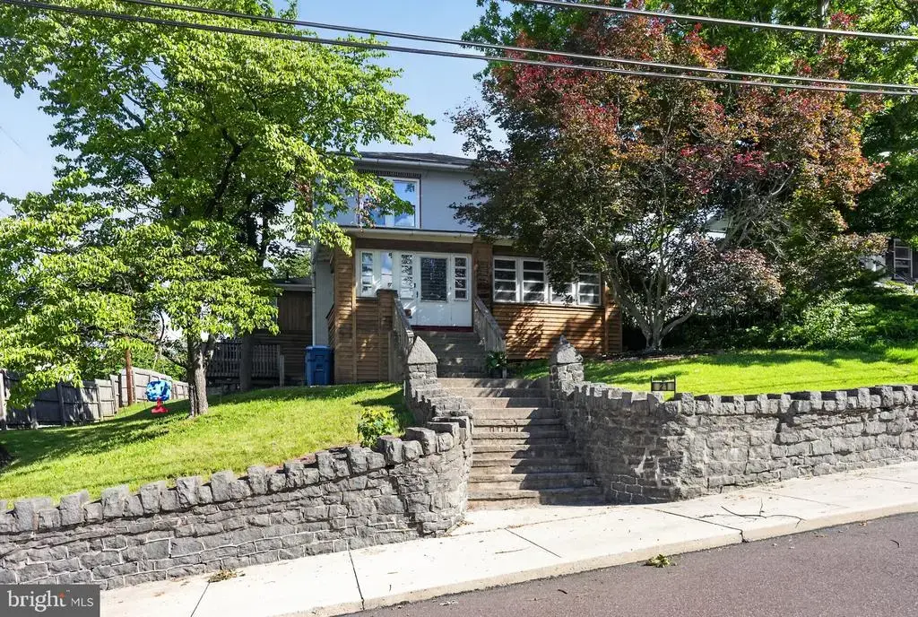 21 Green, SELLERSVILLE