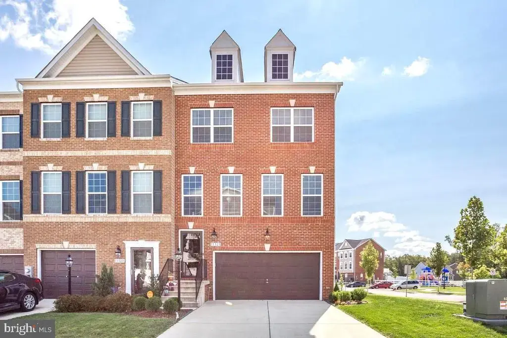 11121 Southport Pl, WHITE PLAINS