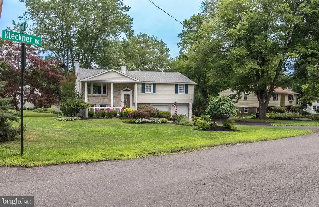 744 Kleckner Rd, BENSALEM