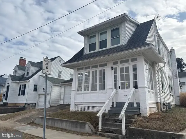 1498 W Poplar Ter, York
