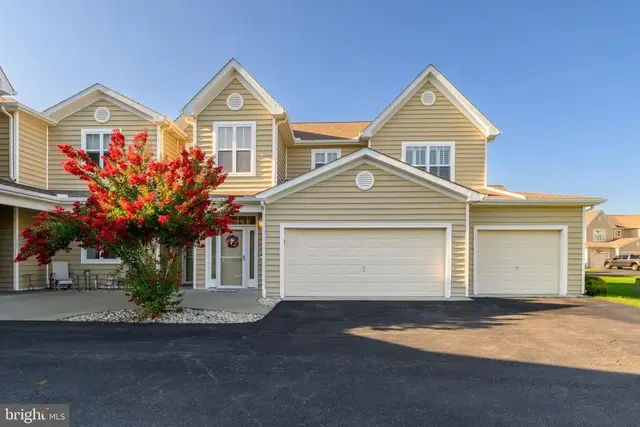 113 Rock Ledge Ct #6003c, Milford