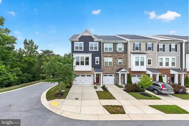 1350 Hawk Hollow Dr, Crofton
