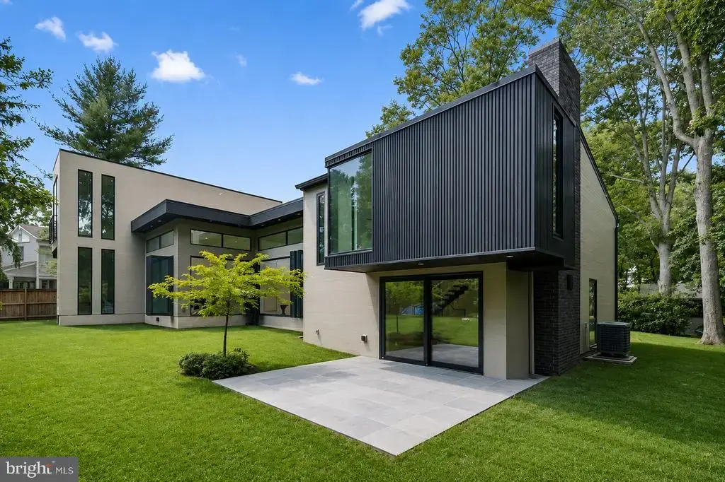 1405 Wolftrap Run Rd, VIENNA