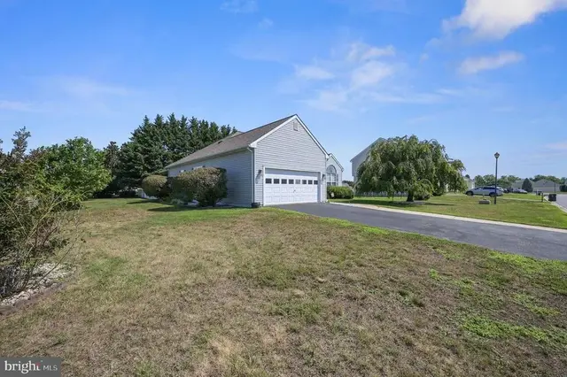 184 Carrington Dr, Dover