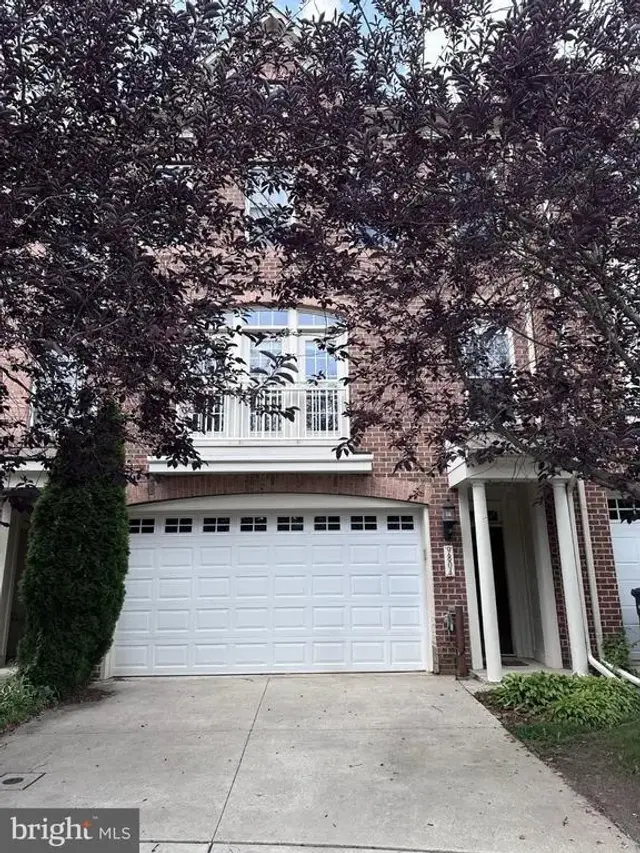 9804 June Flowers Way, Laurel
