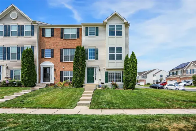634 Snowberry Way, Aberdeen
