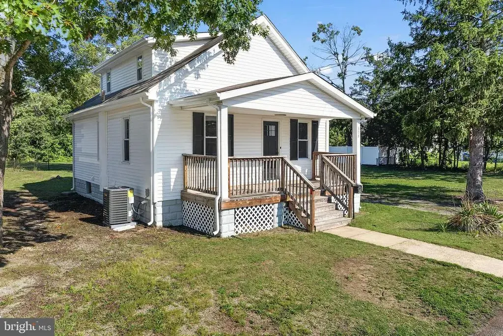 303 N 9th St, MILLVILLE