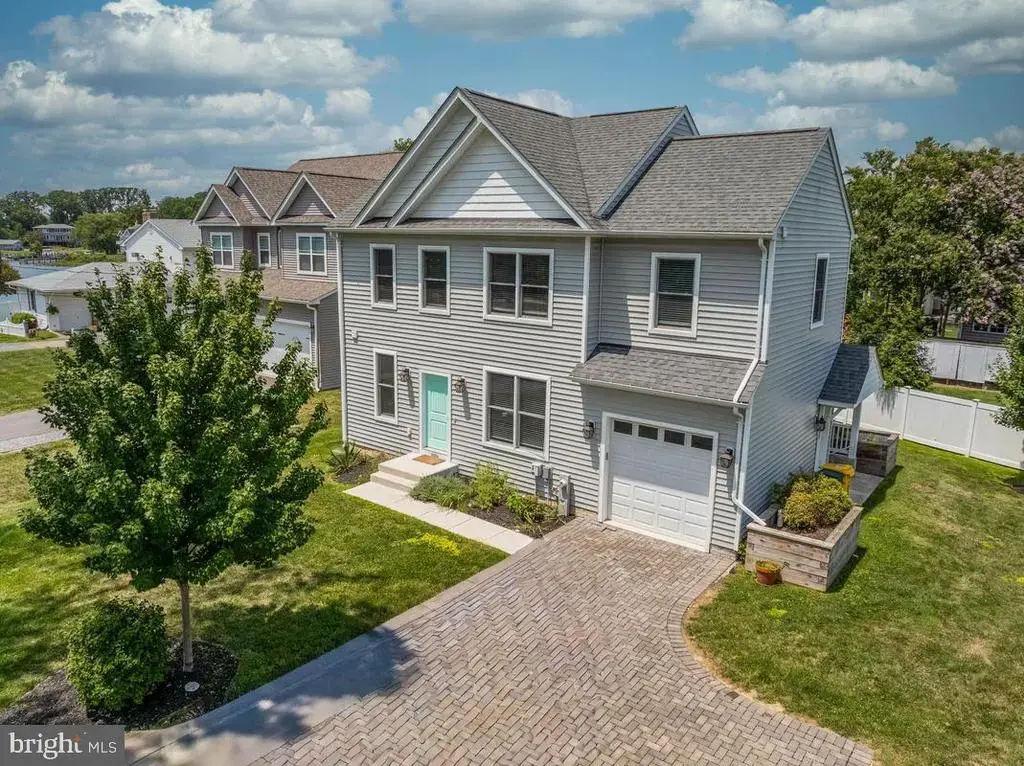 1102-a Collison Rd, EDGEWATER