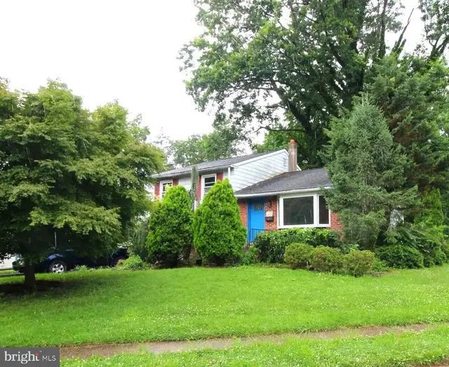 1750 N North Hills Ave, Willow Grove