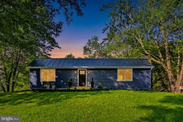 145 Seven Ponds Rd, Amissville