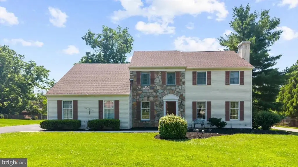 529 Faith Dr, EAGLEVILLE