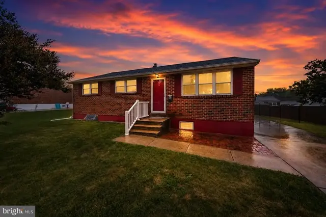 22 Cherry Rd, New Castle