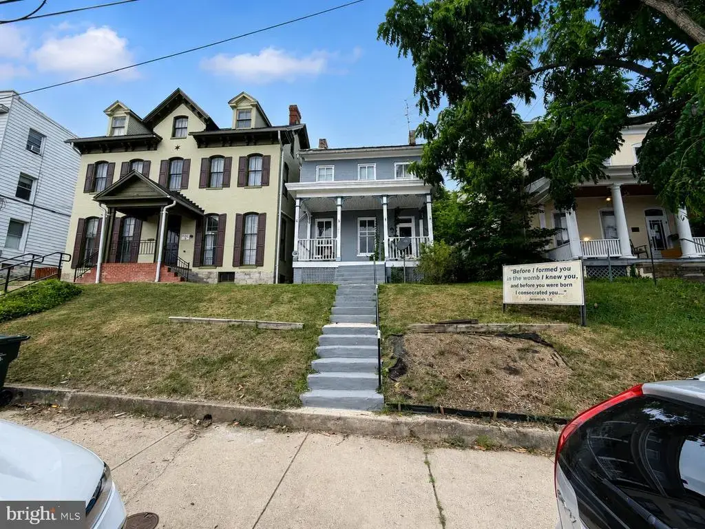 153 Summit Ave, HAGERSTOWN