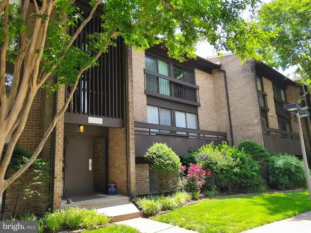 11564 Rolling Green Ct #101, RESTON