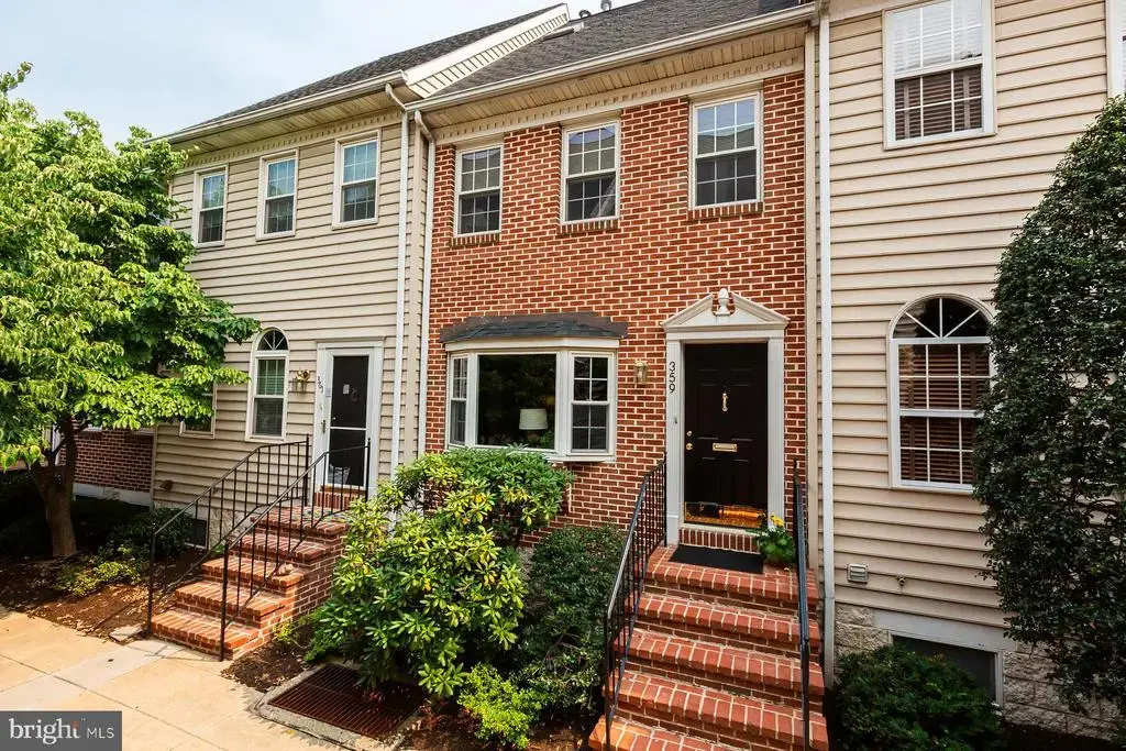 359 N Arch St, LANCASTER