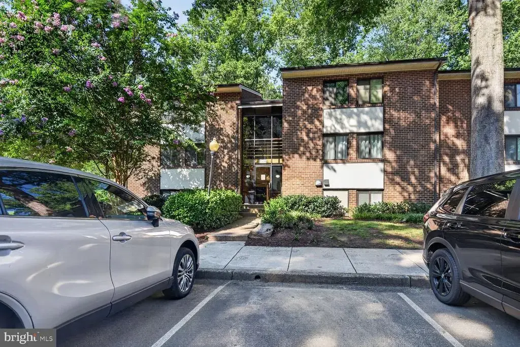 1534 Northgate Sq #11c, RESTON
