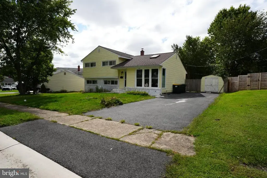 21 Burns Rd, CLAYMONT