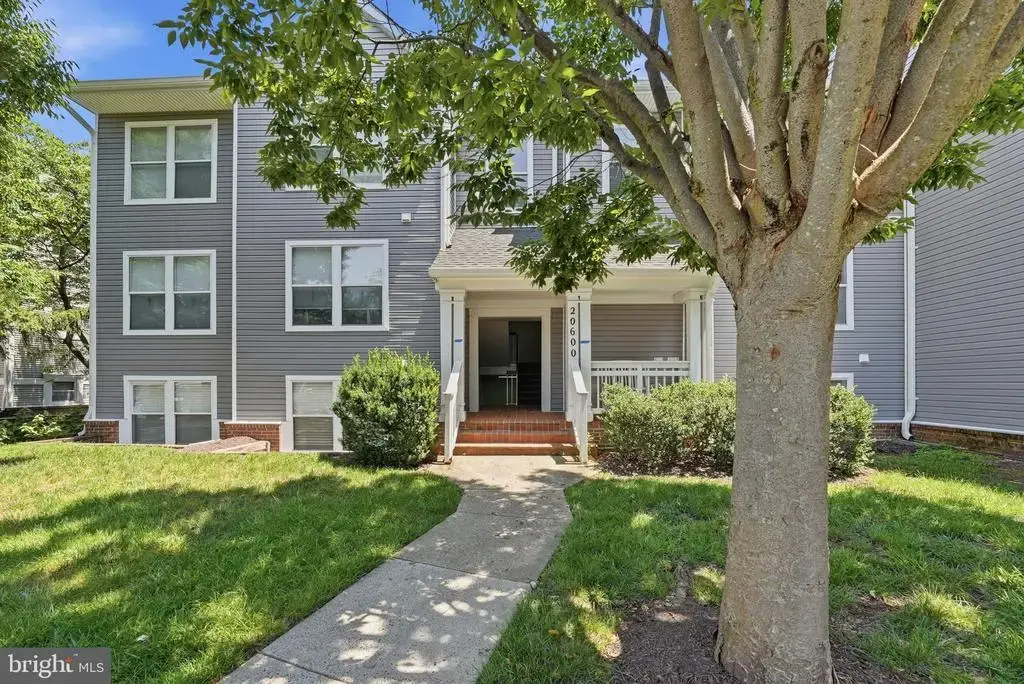 20600 Cornstalk Ter #302, ASHBURN