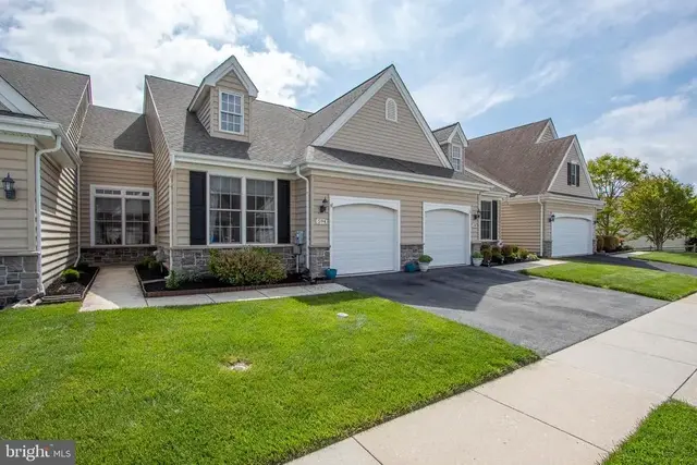 594 Sorrell Cir, Smyrna