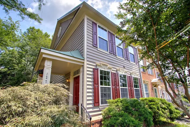 1274 Vintage Pl, Reston