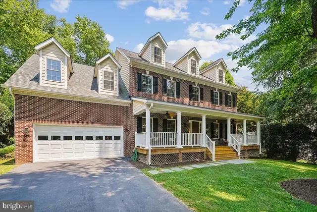 6322 Halsey Rd, Mclean
