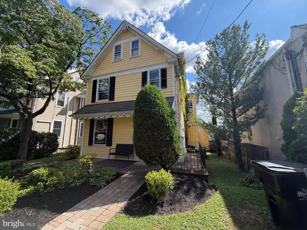 156 Green St, DOYLESTOWN