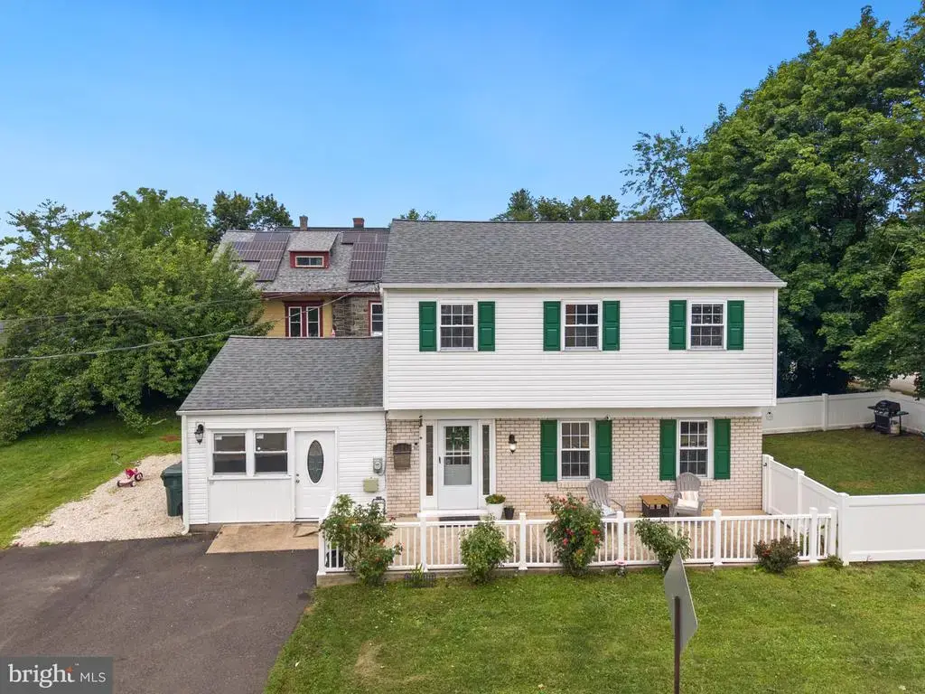 154 Central Ave, GLENSIDE
