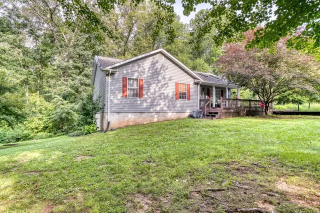 3 Grandie Ln, Boston