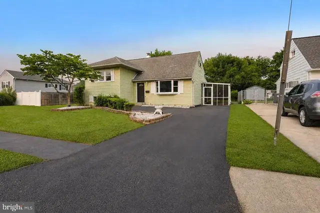 20 Merry Rd, Newark