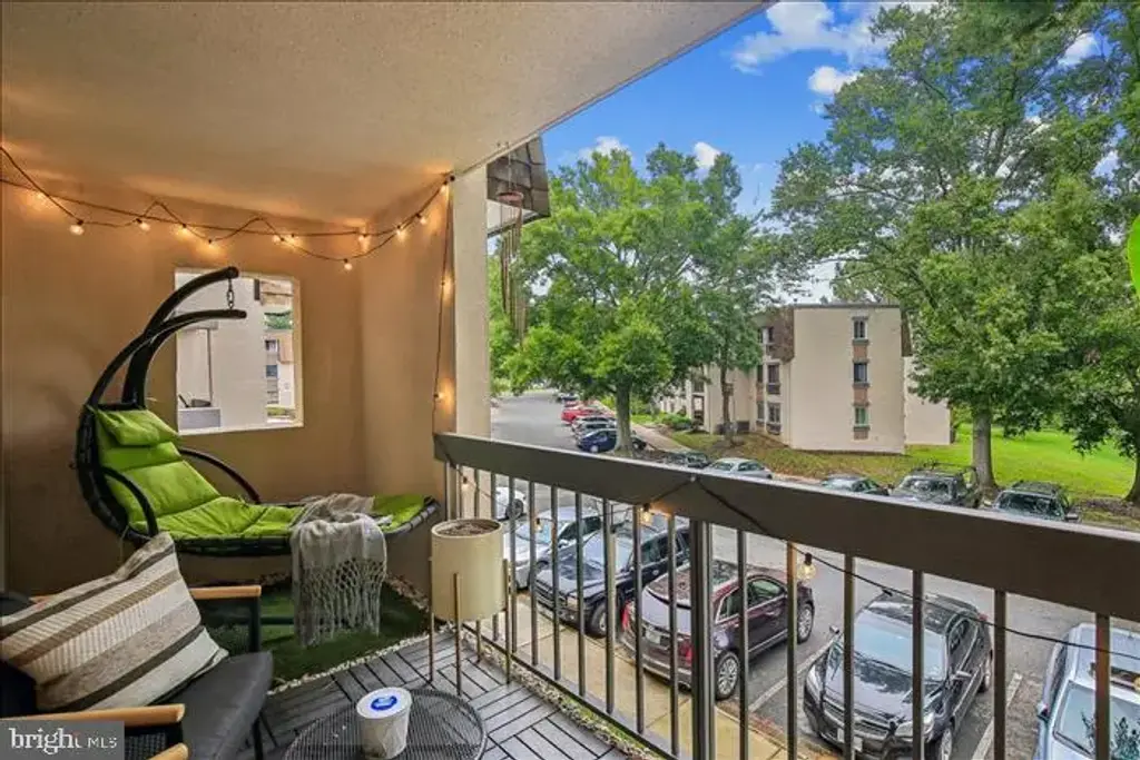 3803 Laramie Pl #122e, ALEXANDRIA