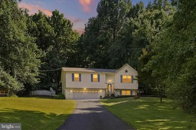 461 Rome Beauty Dr, Linden