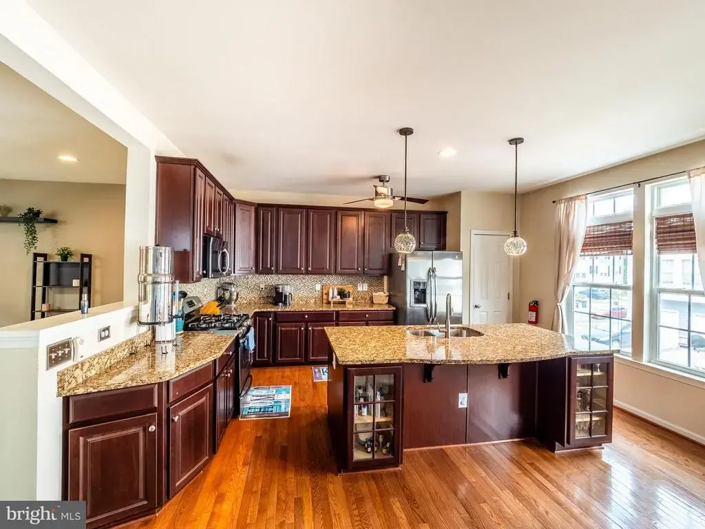 6 Fox Ct, DELANCO