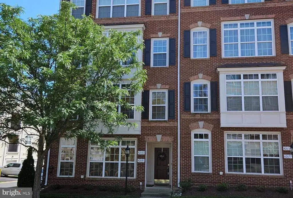 42683 Hollyhock Ter, BRAMBLETON