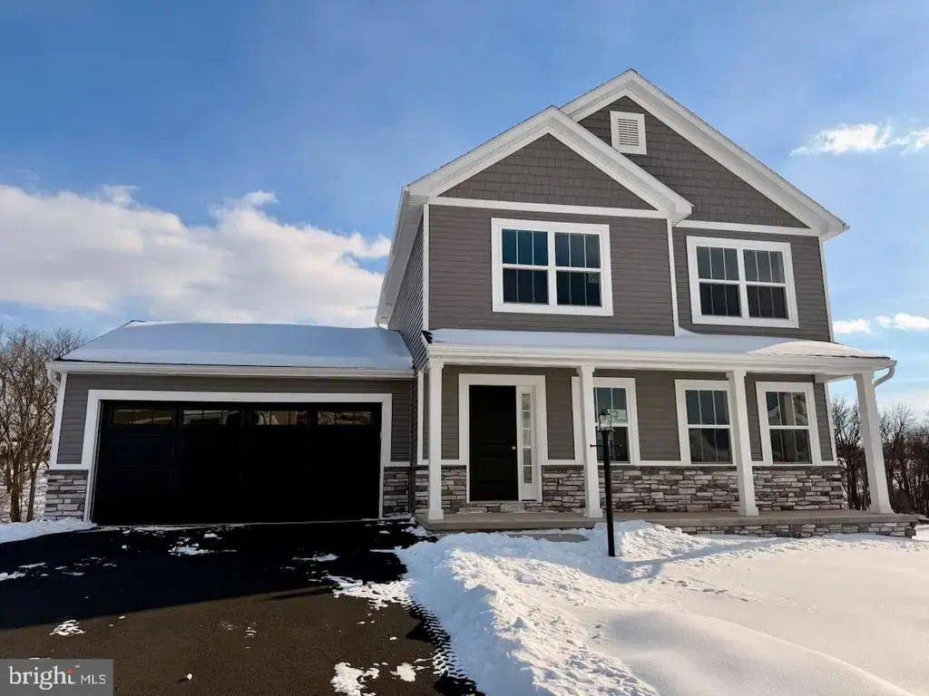 1527 Sherry Drive, CHAMBERSBURG