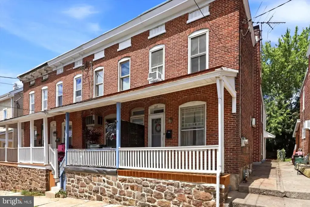 327 Summer St, ROYERSFORD