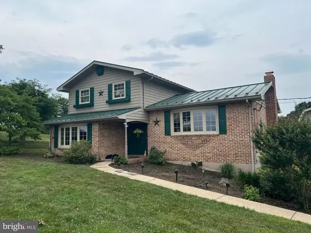 N/A, Newville