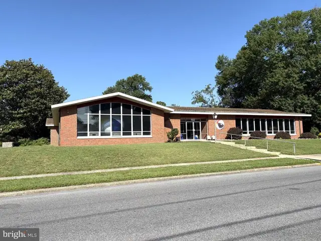 402 N Porter St, Seaford