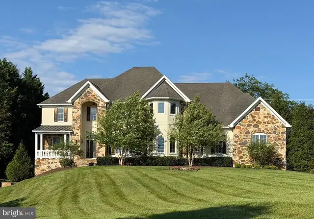 504 Pond View Ln, Hunt Valley
