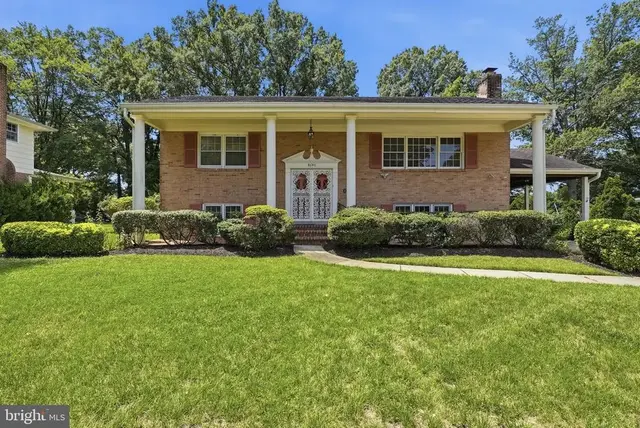 8640 Gateshead Rd, Alexandria