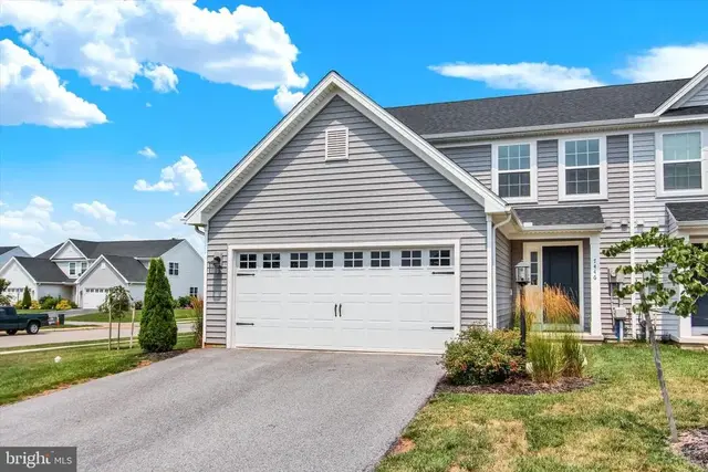 7446 Saint Patrick Ct, Abbottstown