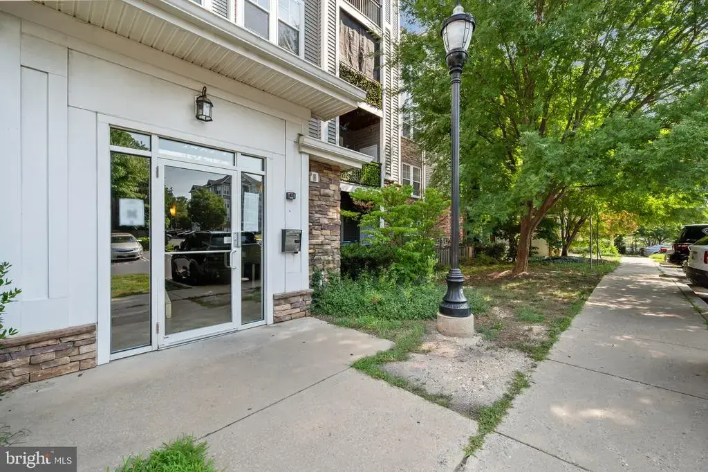 1321 Karen Blvd #301, CAPITOL HEIGHTS