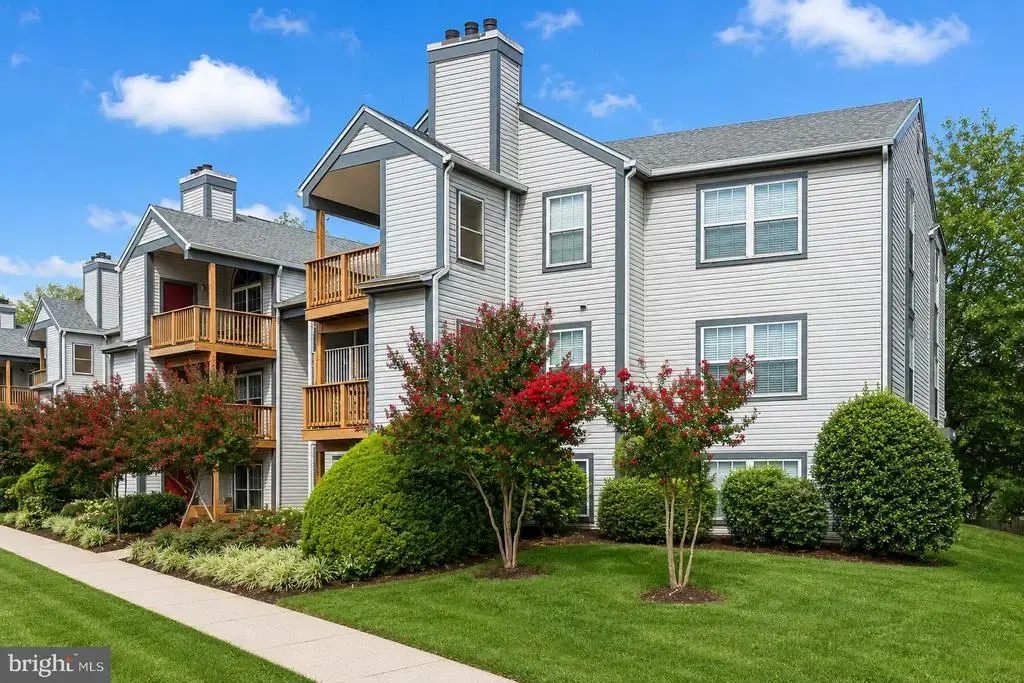 6905 Victoria Dr #k, ALEXANDRIA