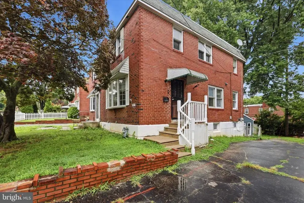 517 Poplar St, SHARON HILL